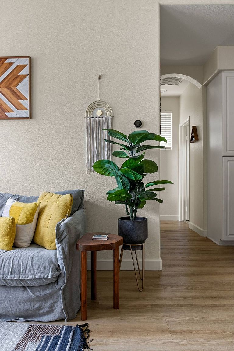 598 Sweet Pea Pl Floor 1-ID1559833P photo 2