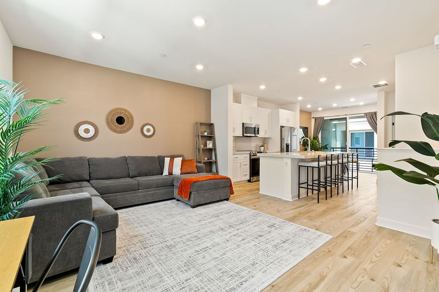 777 Abby Dr Floor 1-ID1559837P photo 2