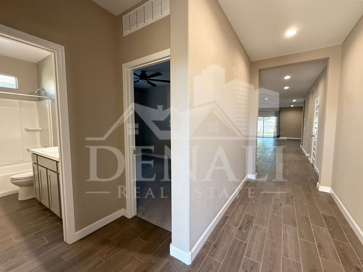 1053 E Horro Rd Queen Creek, AZ 85143 photo 3