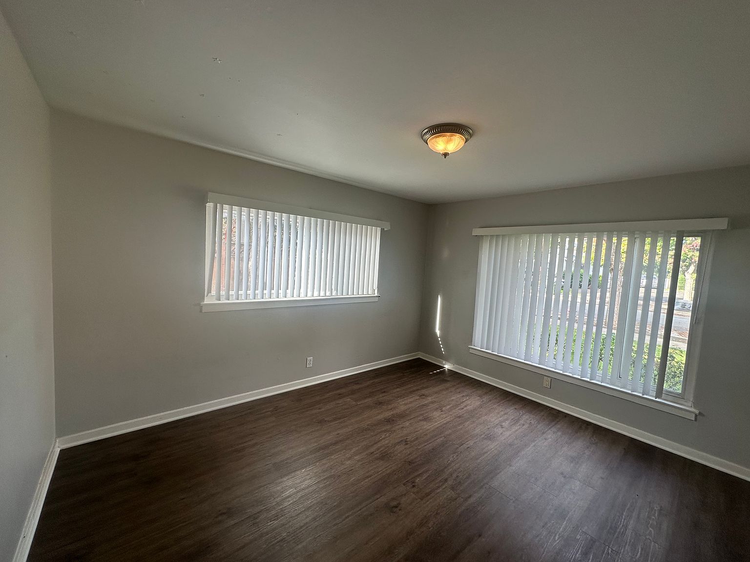 778 Villa Ave photo 4