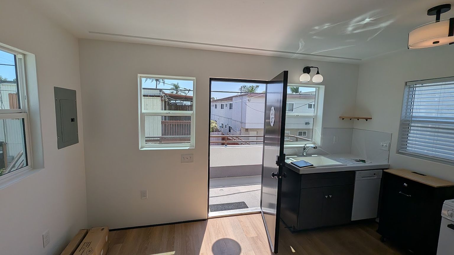 3447 Collier Ave photo 3
