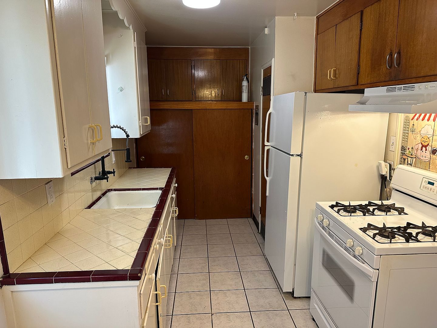 0062 - Rexford Way 2130 photo 5