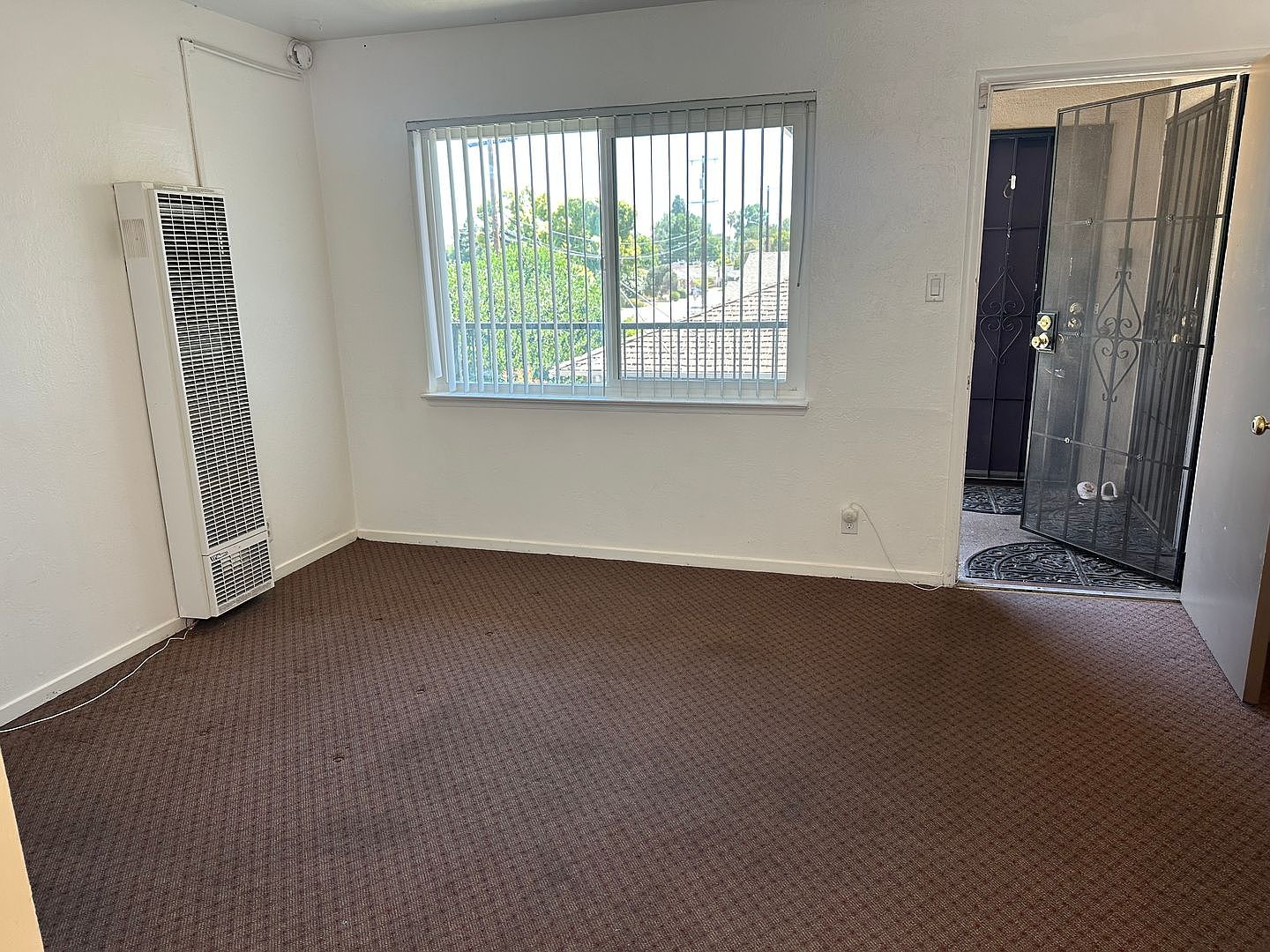 0062 - Rexford Way 2130 photo 4
