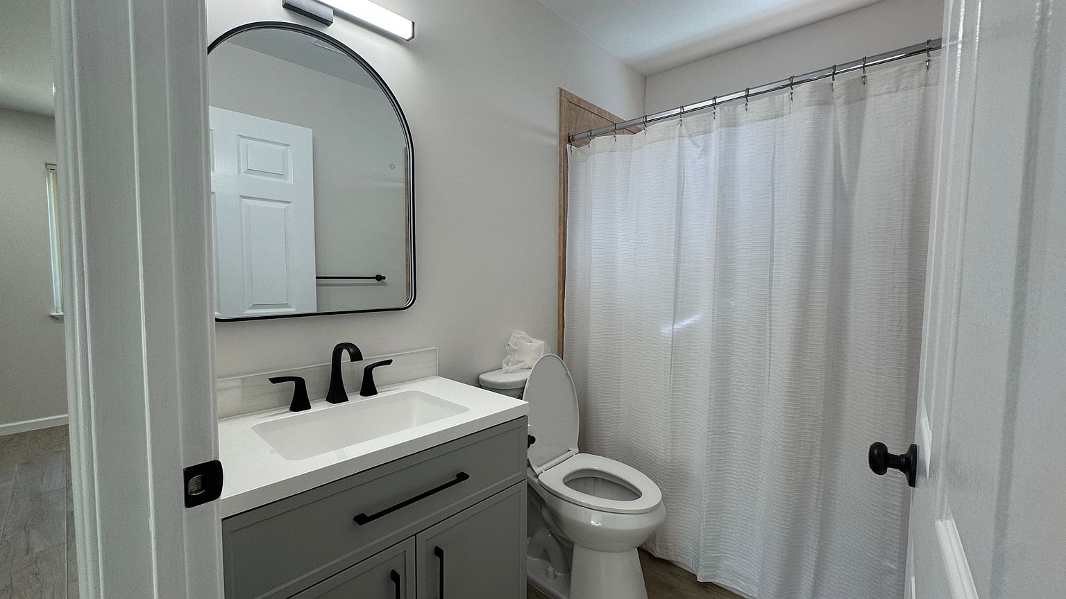 820 Jacaranda Pl photo 3