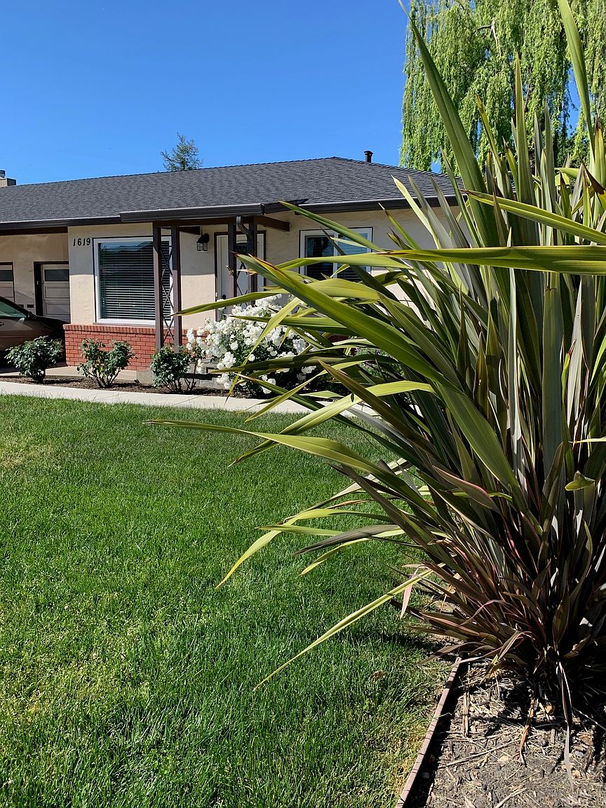1619 Union Ave photo 2