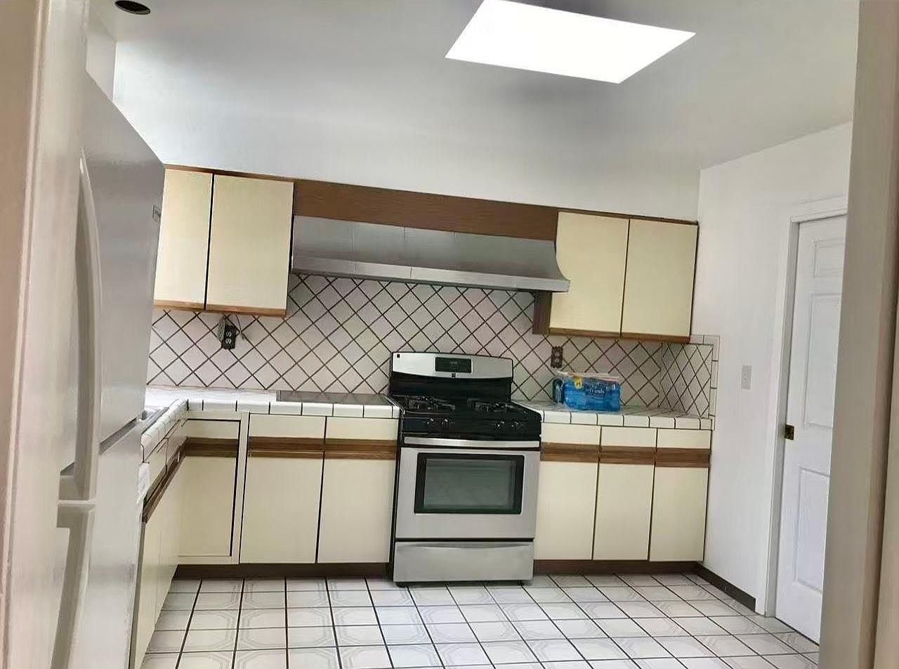 815 41st Ave photo 5