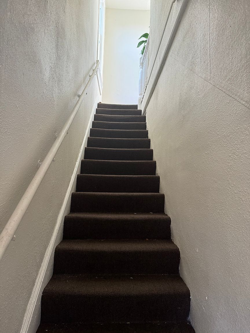 2BR/1BA Apartment on Galindo St · Oakland photo 2
