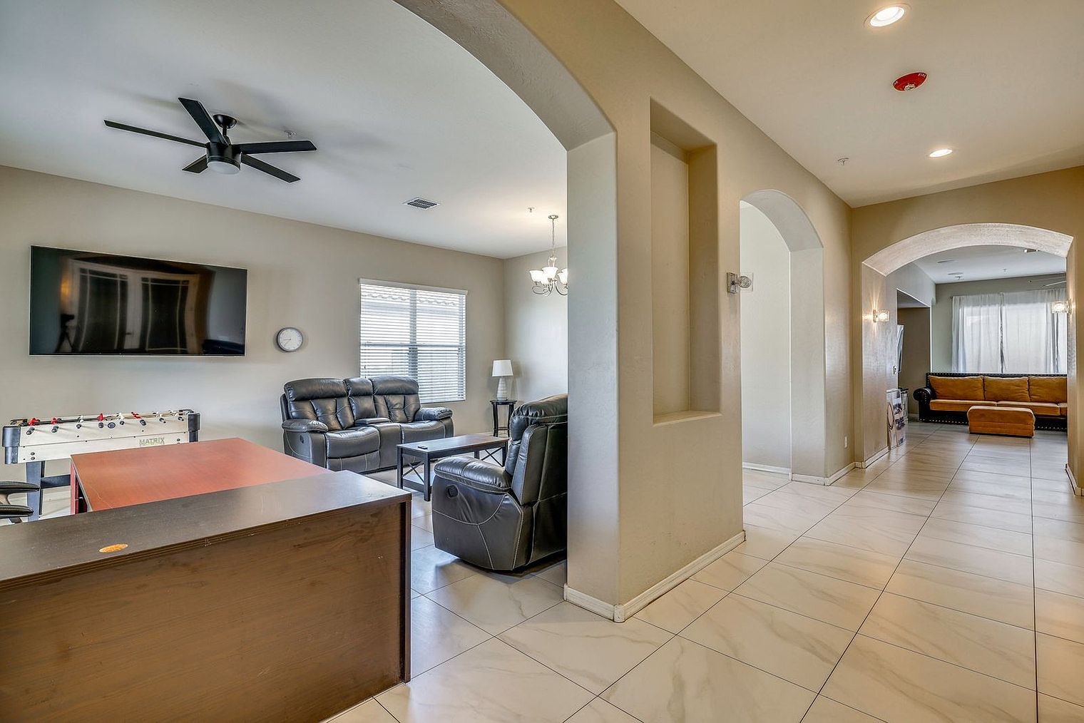 22264 E Pecan Ln photo 3
