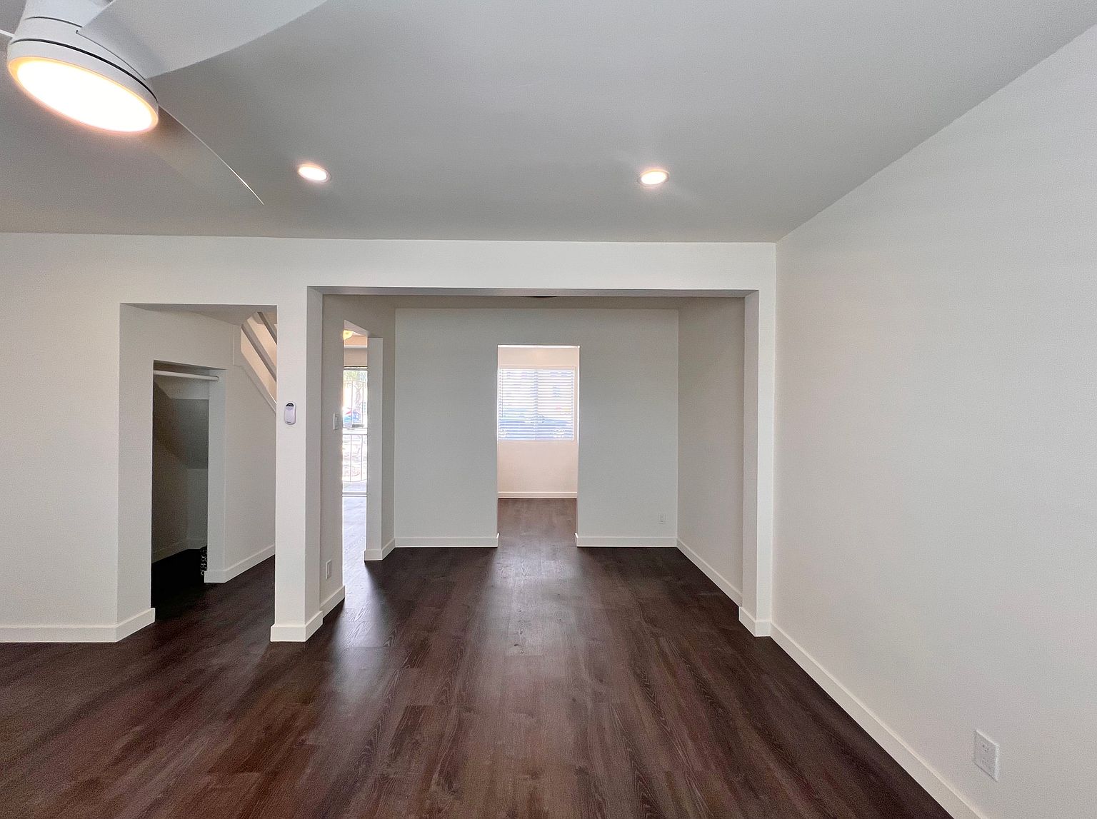 2223 Dunlop St photo 5