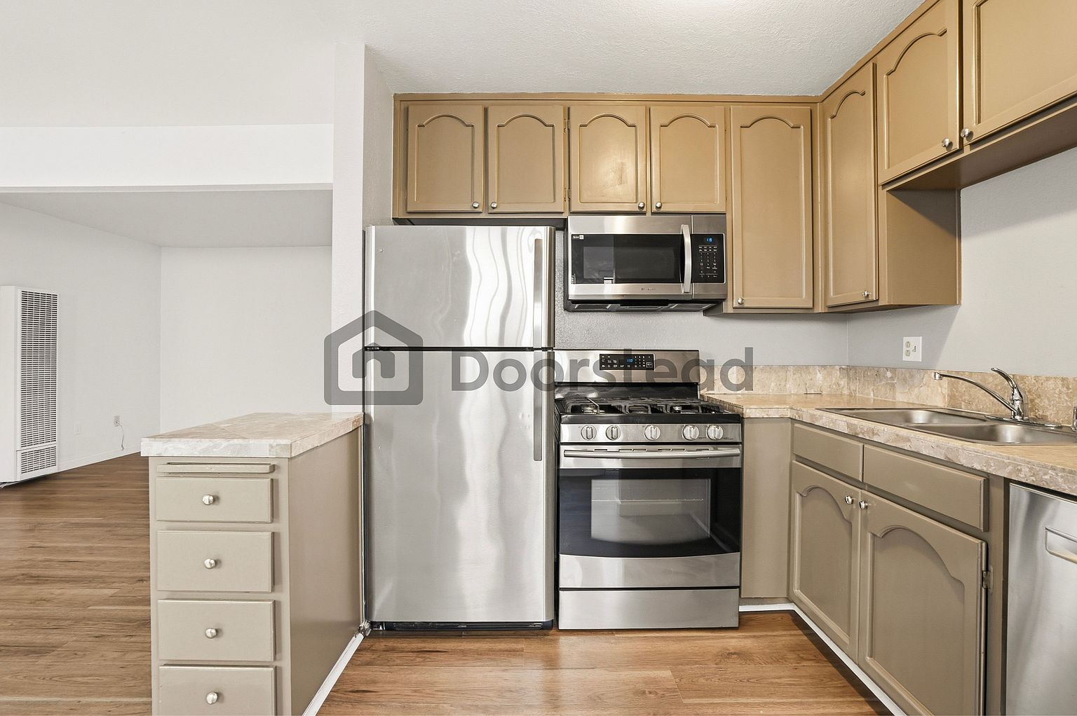 4381 41st St photo 3