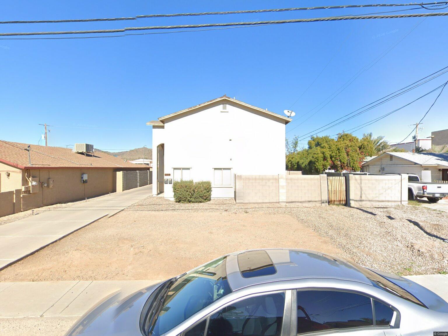 506 E Townley Ave photo 3