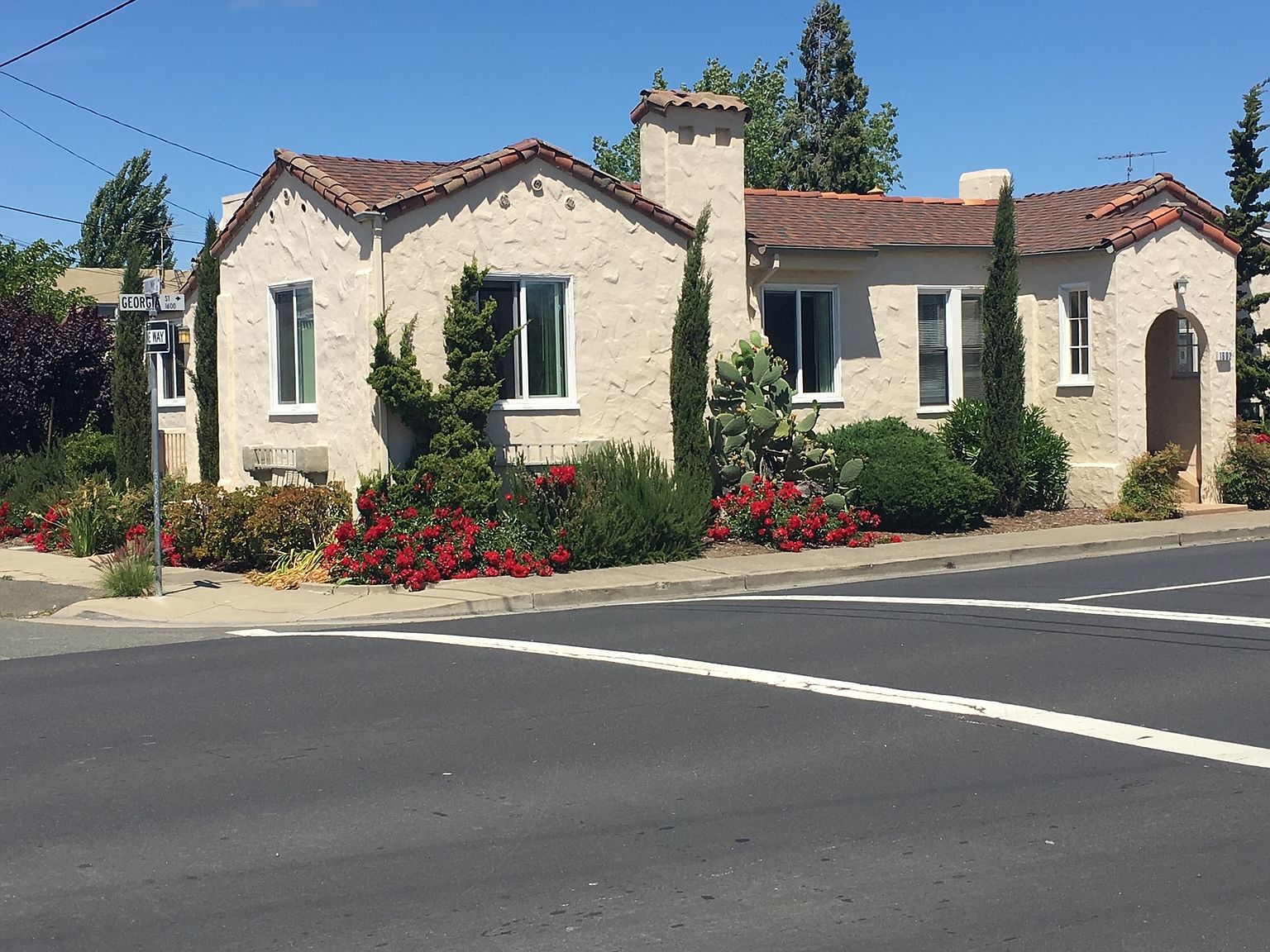 1602 Georgia St Vallejo, CA 94590 photo 3