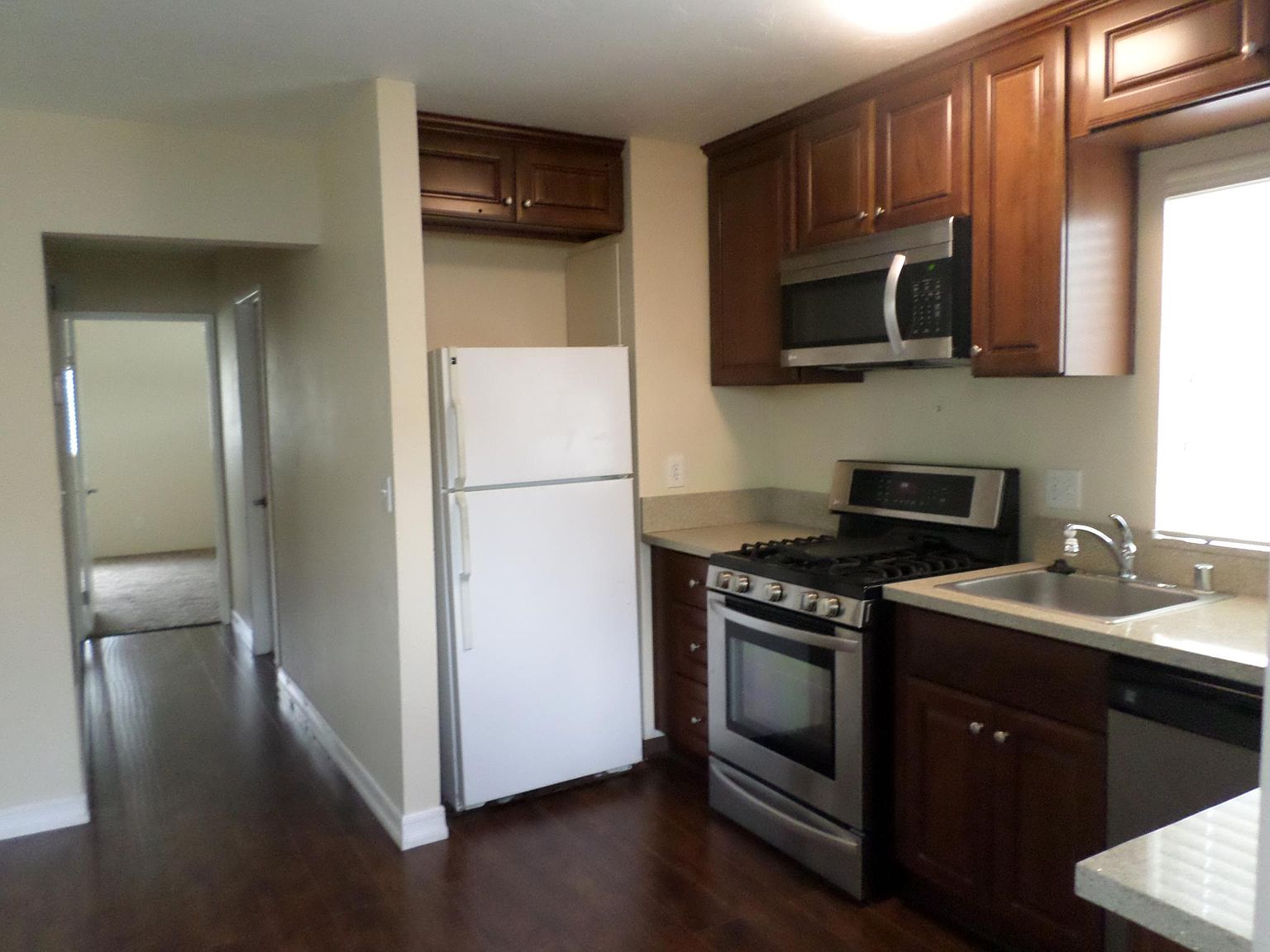 1710 Avenida Del Mundo Floor 10 photo 2