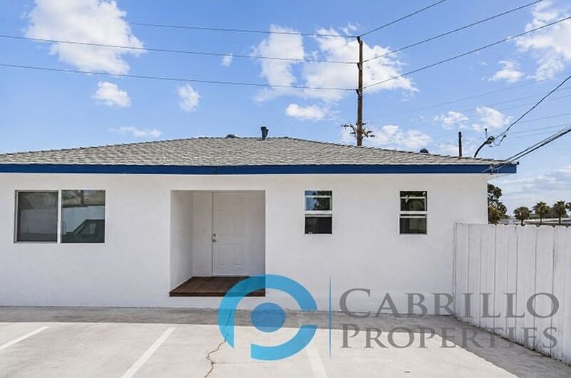 2933 Prospect St photo 2