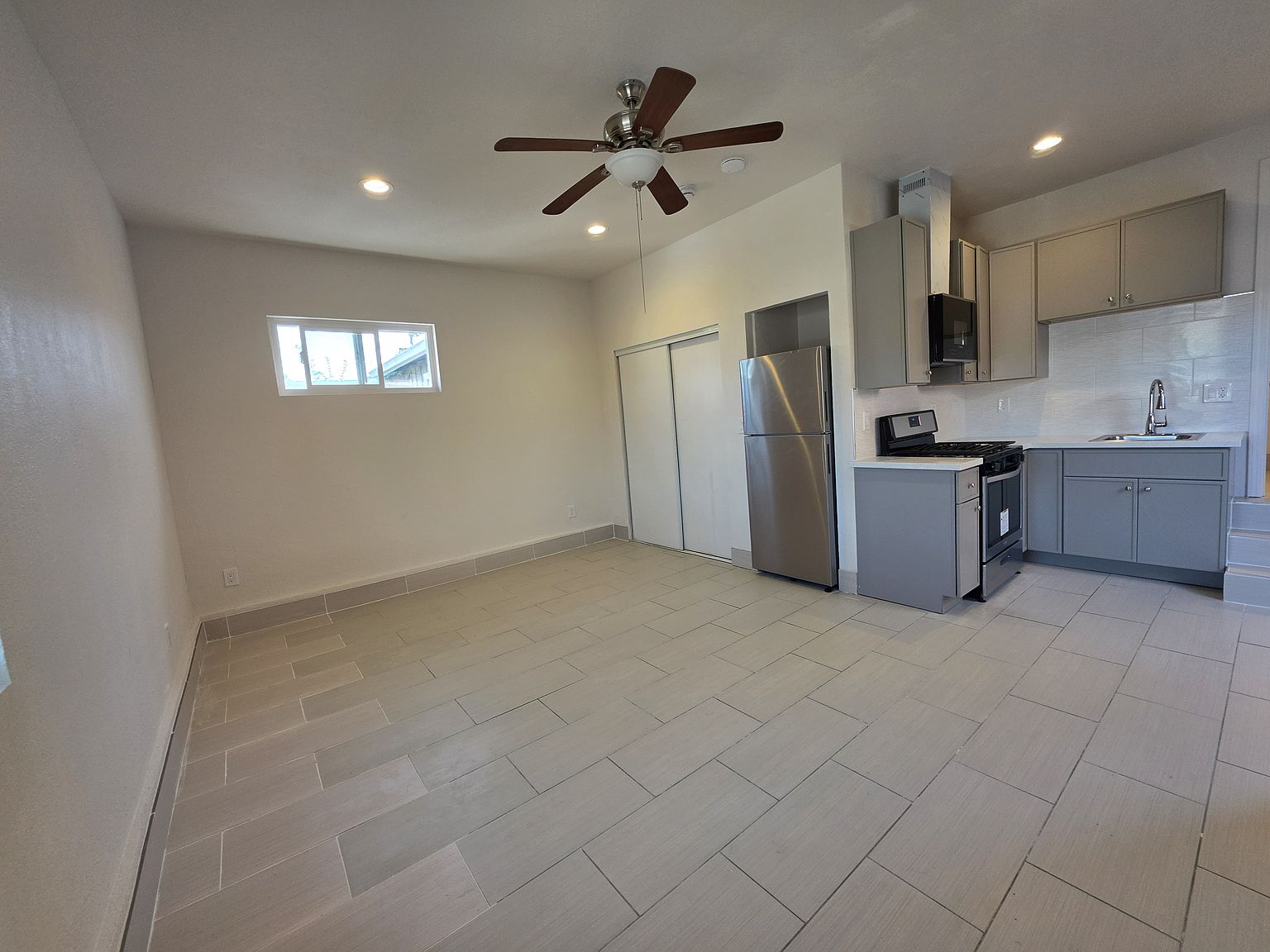 1624 Saralynn Dr photo 5