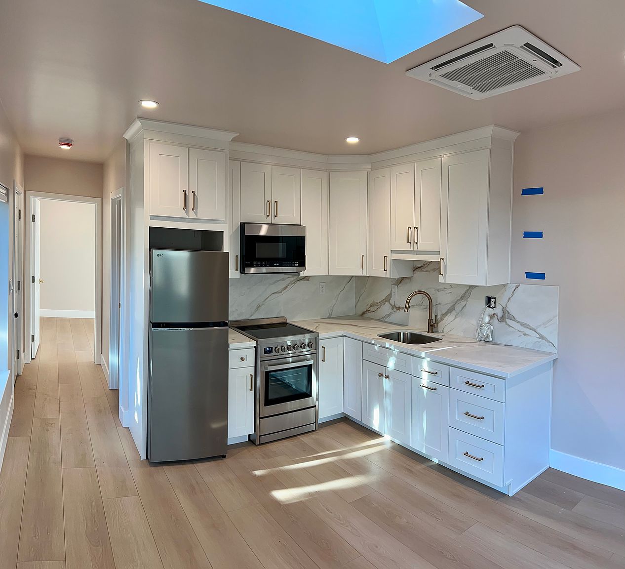 1BR/1BA Single Family House on Fairview Dr · Napa photo 4