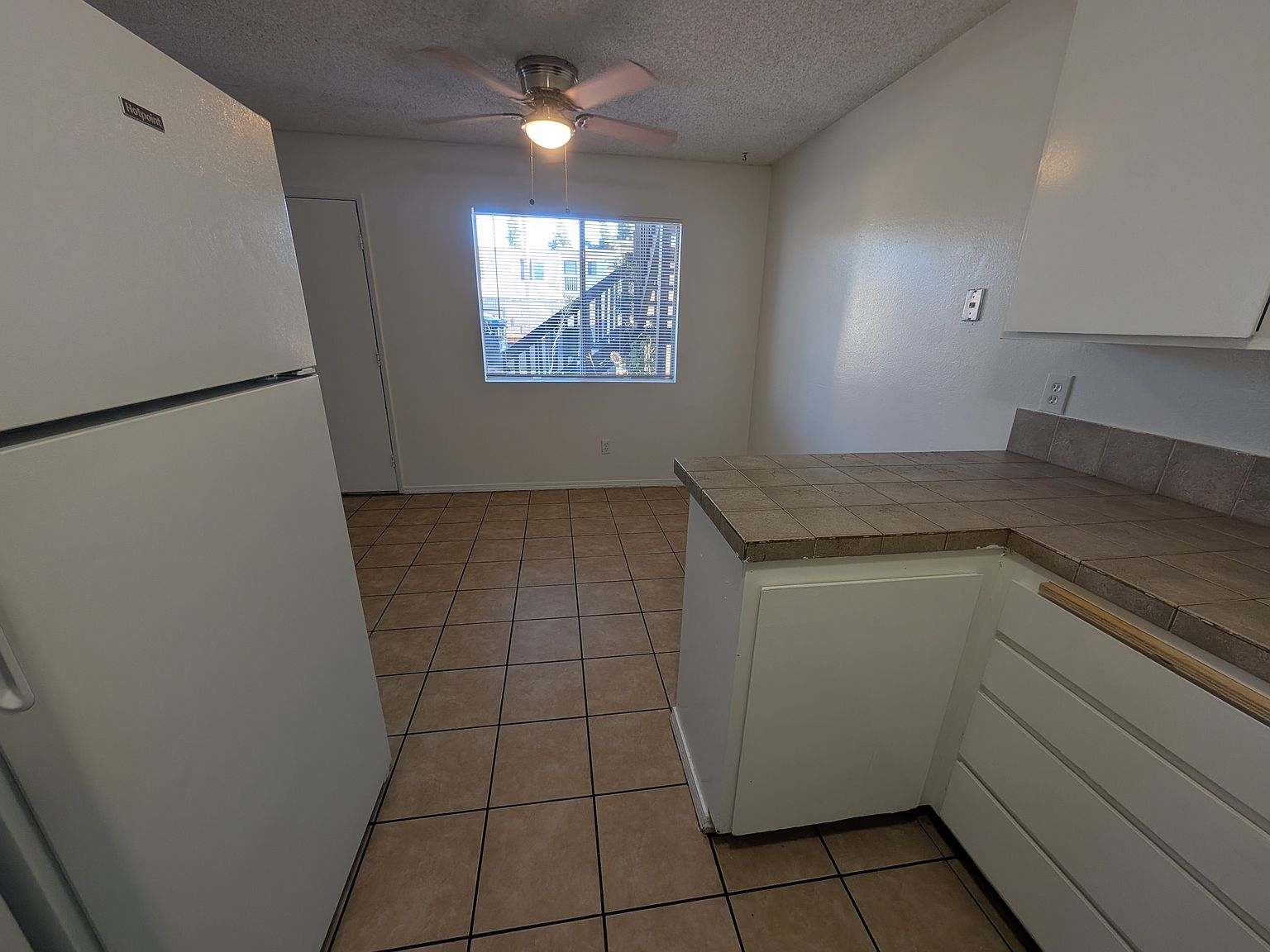 1054 S Magnolia Ave photo 5