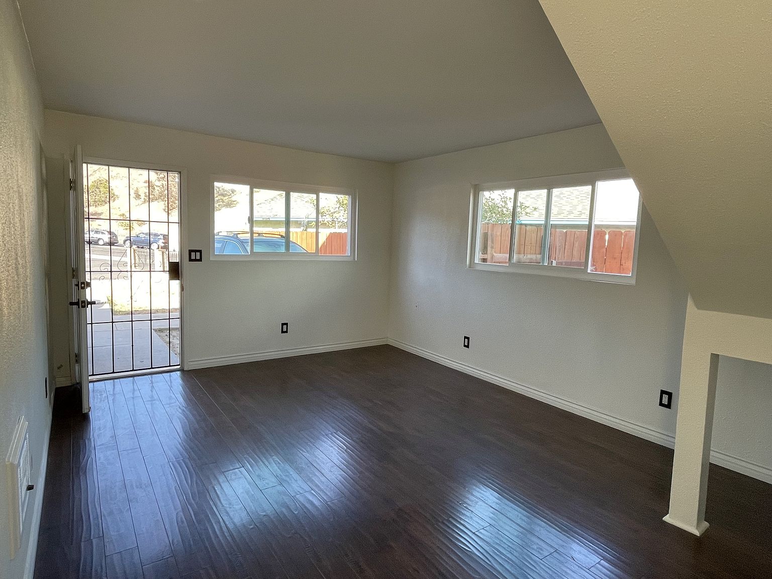 6977 Dock Ct photo 3