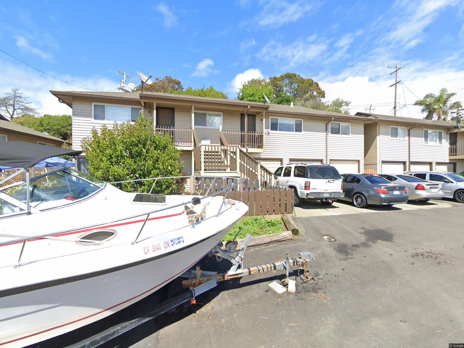 133 W Baxter St photo 2