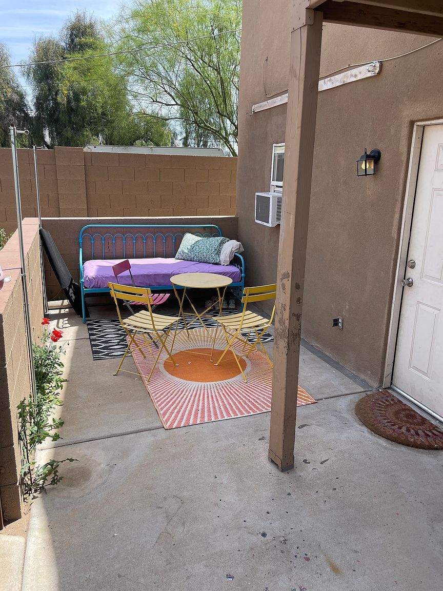 1911 W Palm Ln photo 2