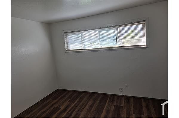 2644 35th Ave photo 4