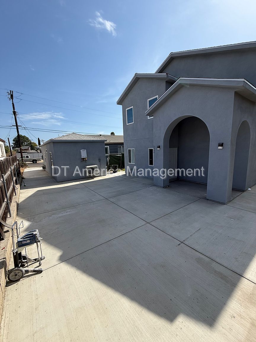 5484 Timothy Dr photo 4