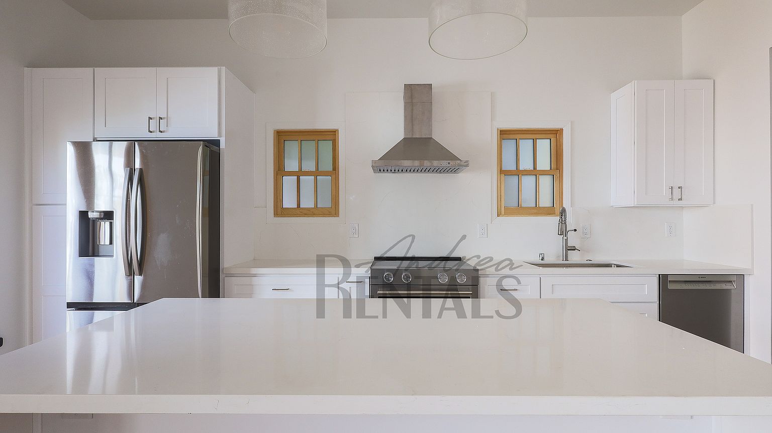 571 Crofton Ave photo 4