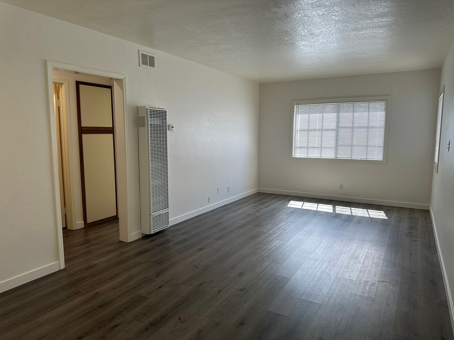 3954 Hortensia St photo 5