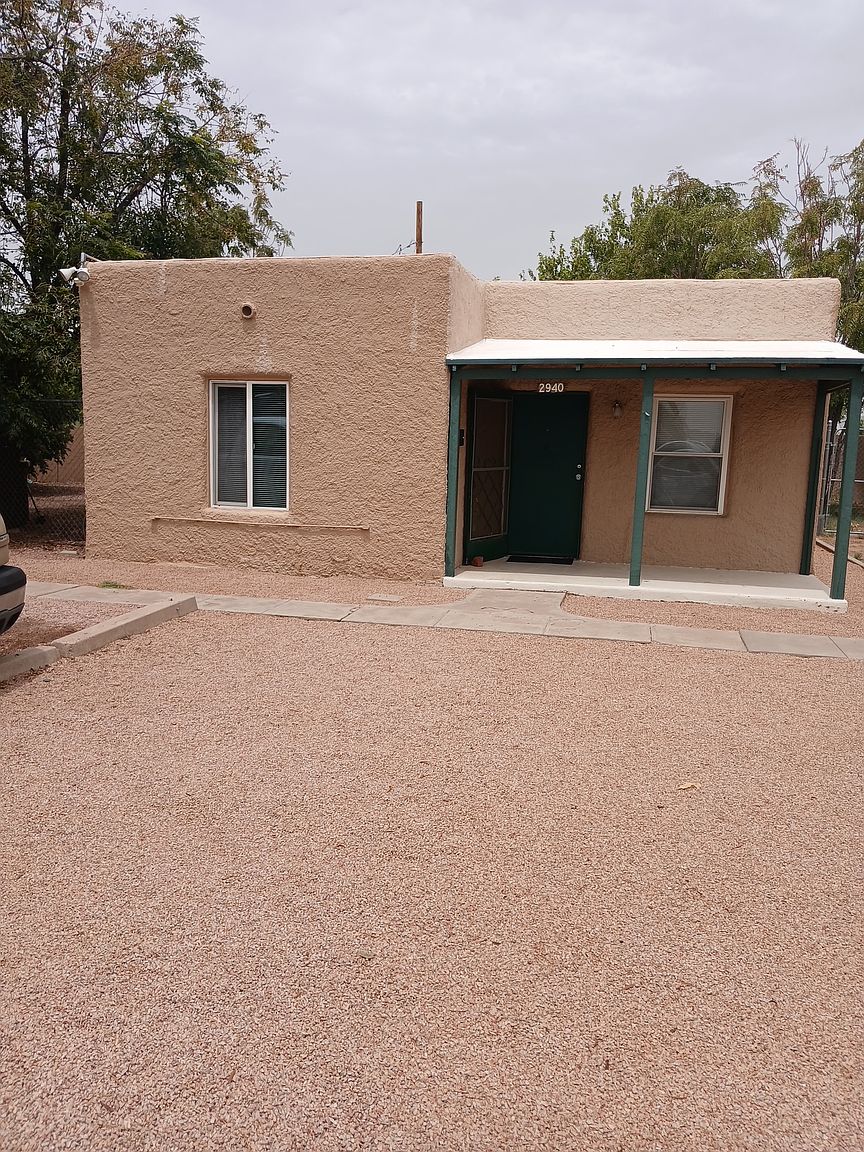 2940 E Sheridan St photo 2