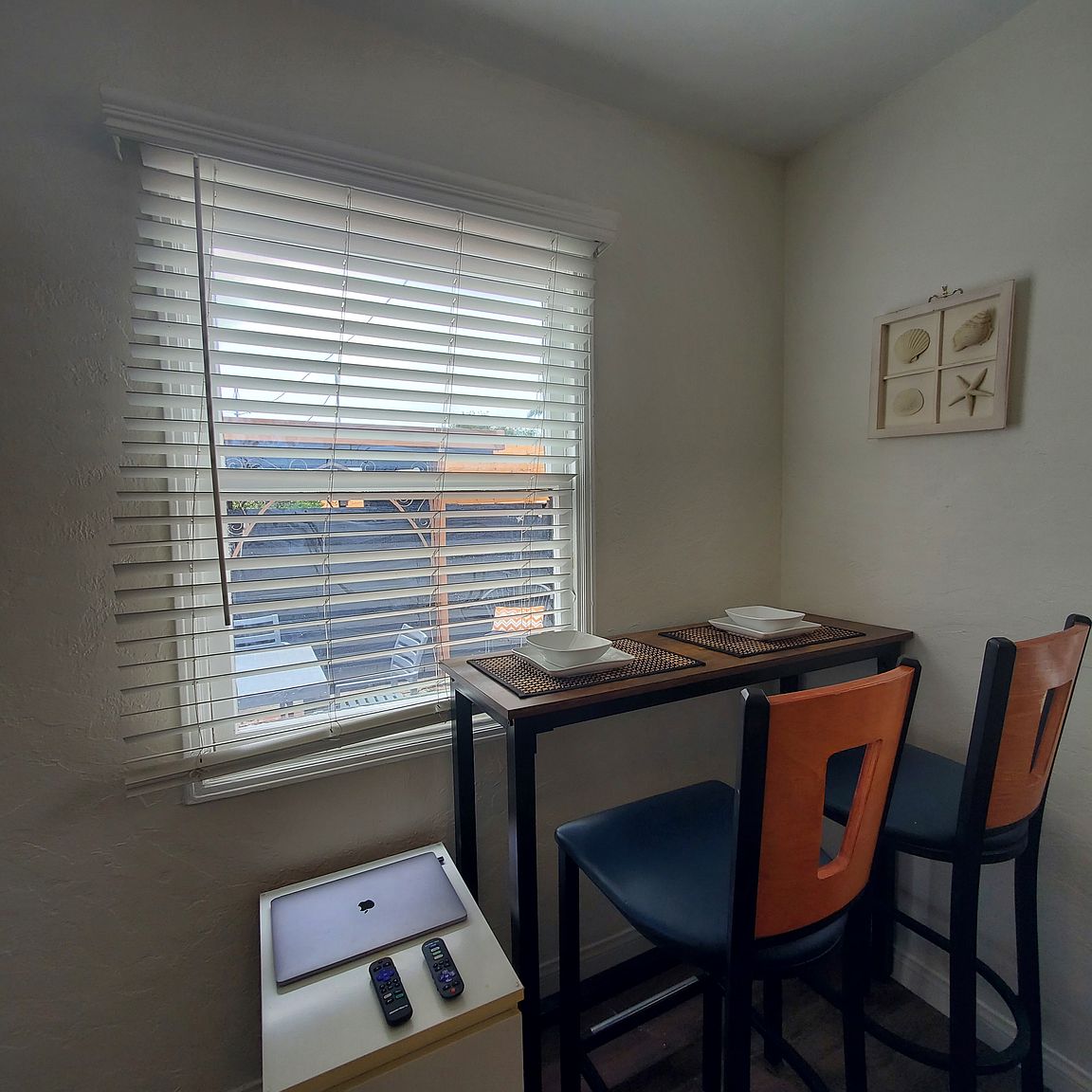 1666 Thomas Ave #1/2 photo 5
