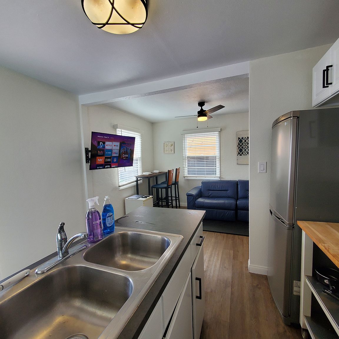 1666 Thomas Ave #1/2 photo 3