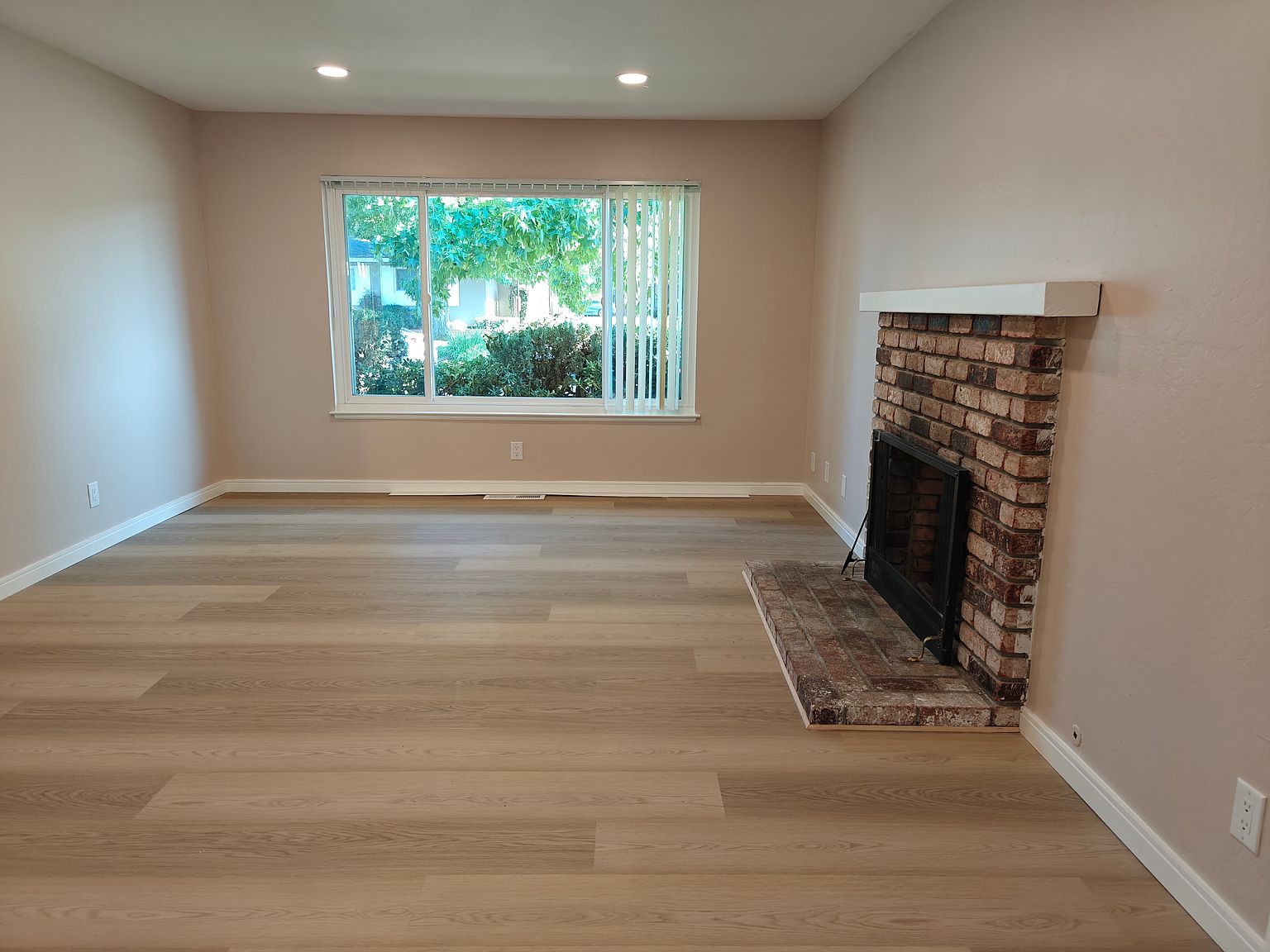 3731 Peacock Ct photo 5