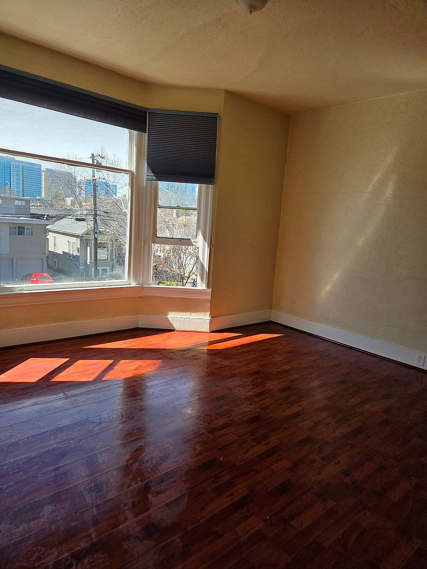 468 South 6th Street, San Jose, CA 95112 photo 3