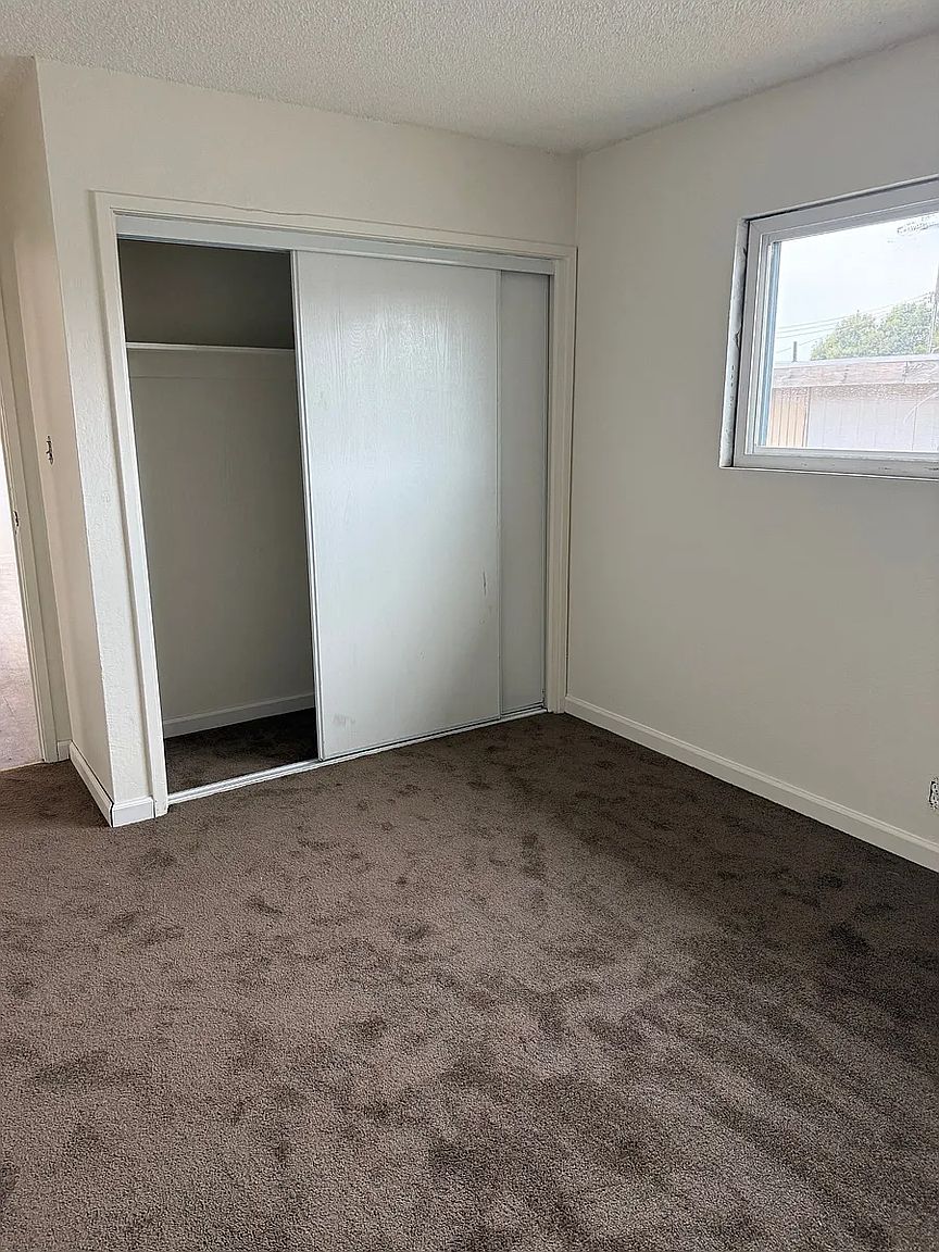 9316 Oscar Ave photo 5