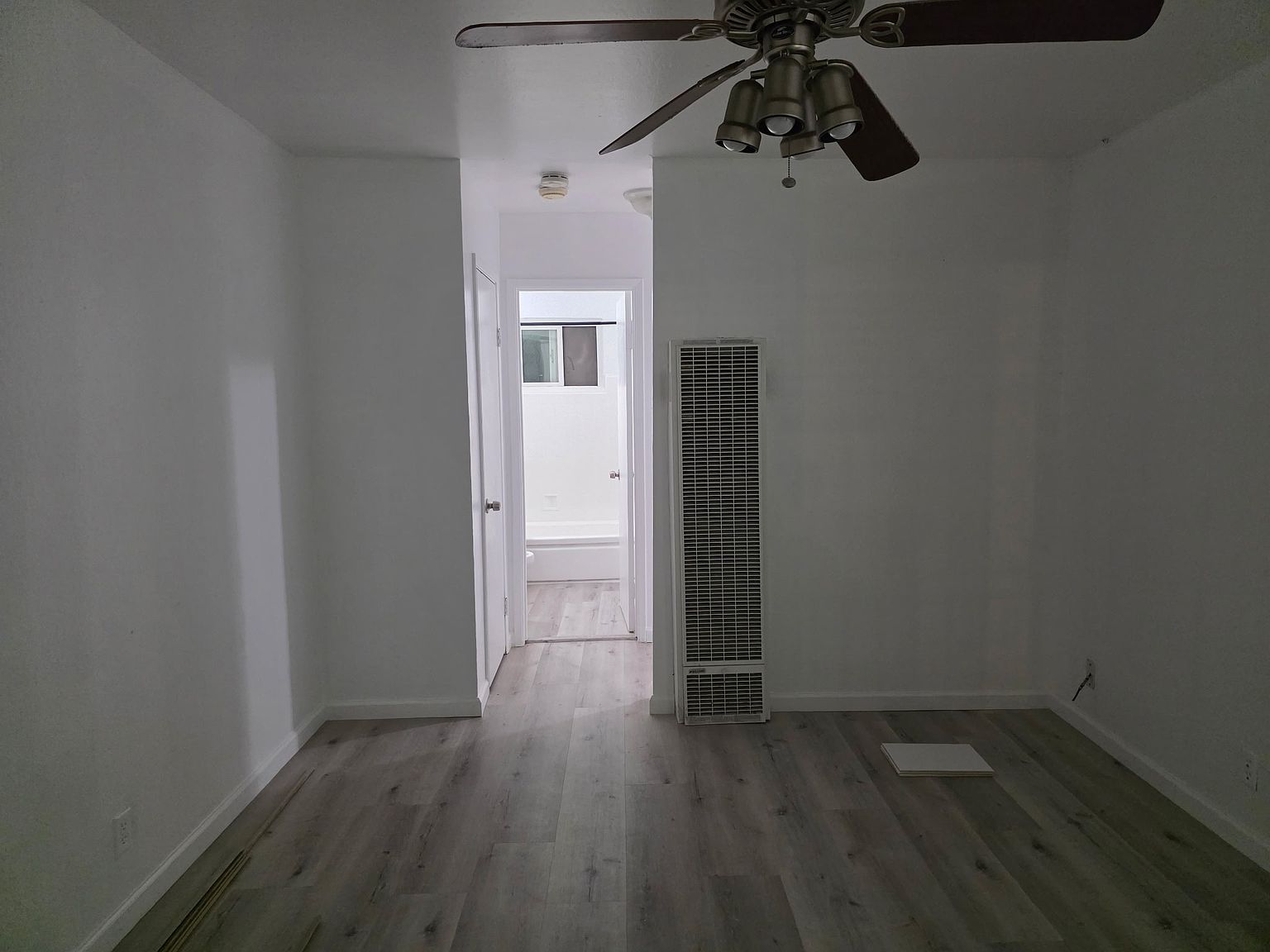 254 Pamela Ave photo 3