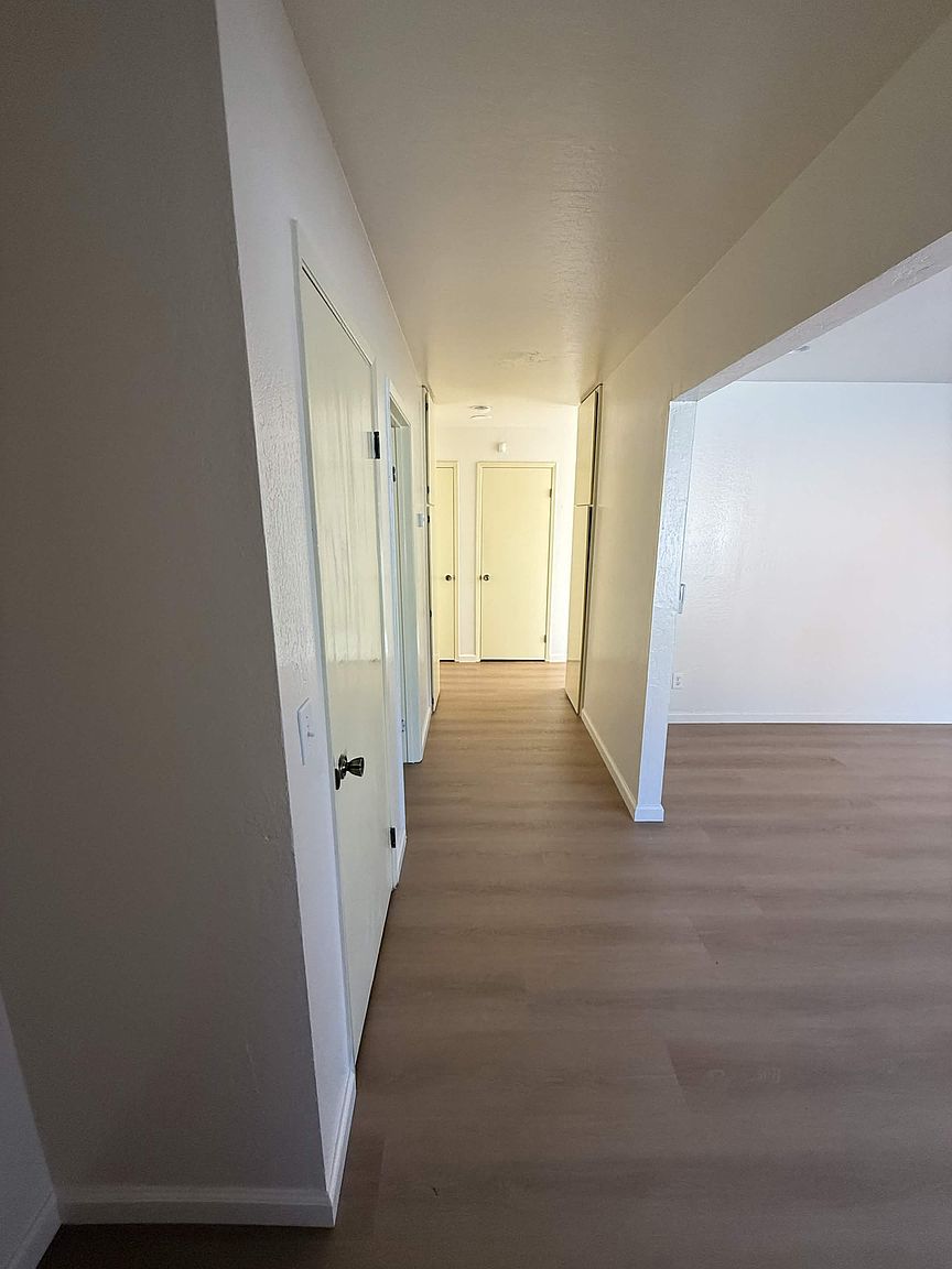 4561 Heyer Ave photo 3