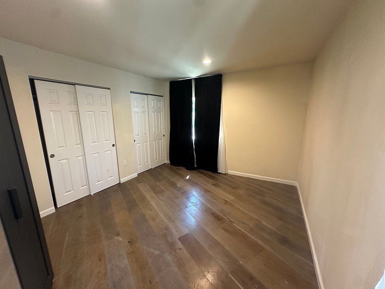 927 Durant Ave photo 3