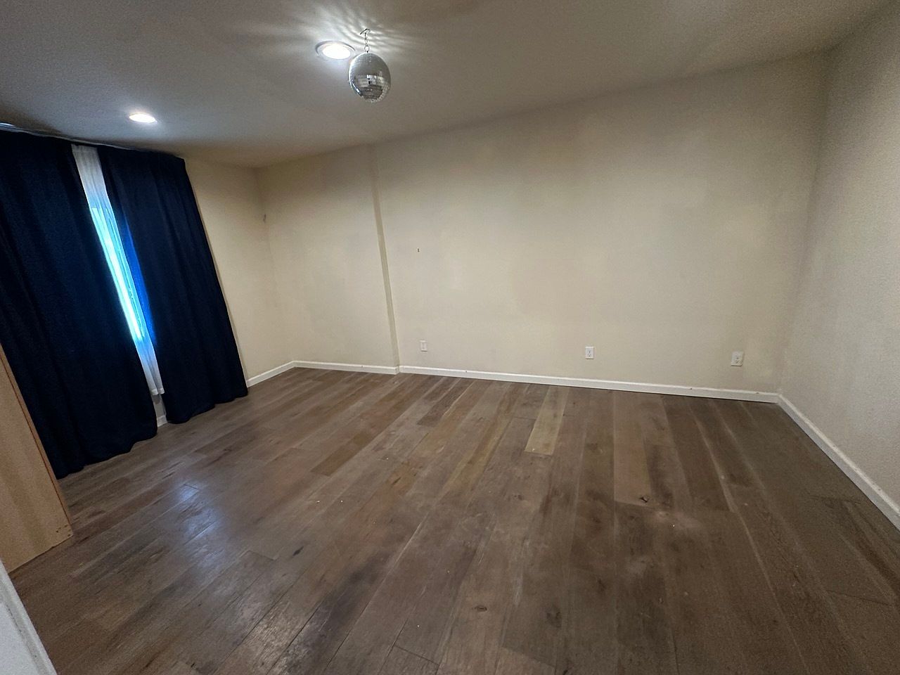 927 Durant Ave photo 5