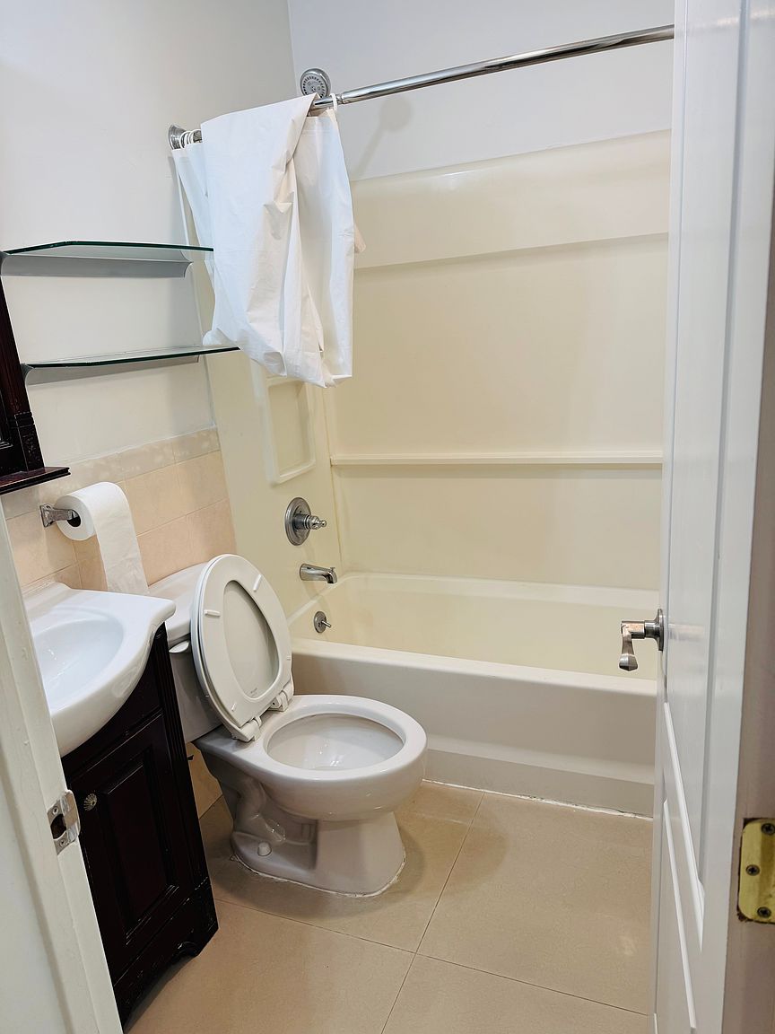139A Sweeny St photo 5
