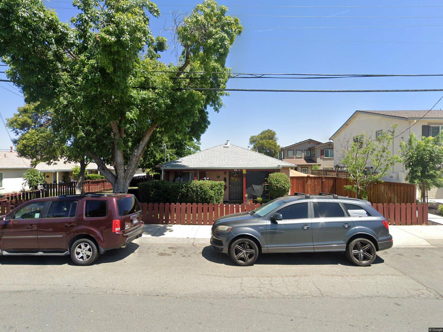 1BR/1BA Apartment on Alturas Ave Apartment C · Pittsburg photo 2