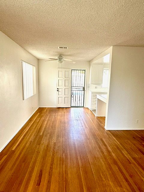 3082 Madison Ave photo 3