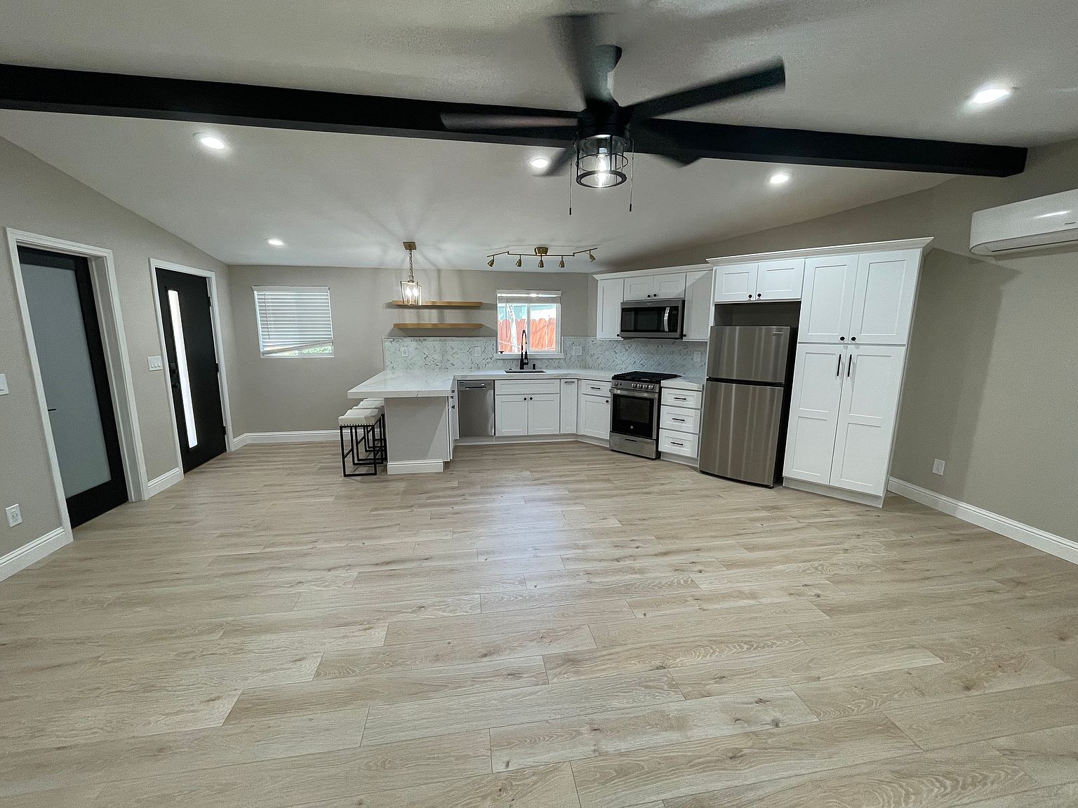 2759 8th St photo 2