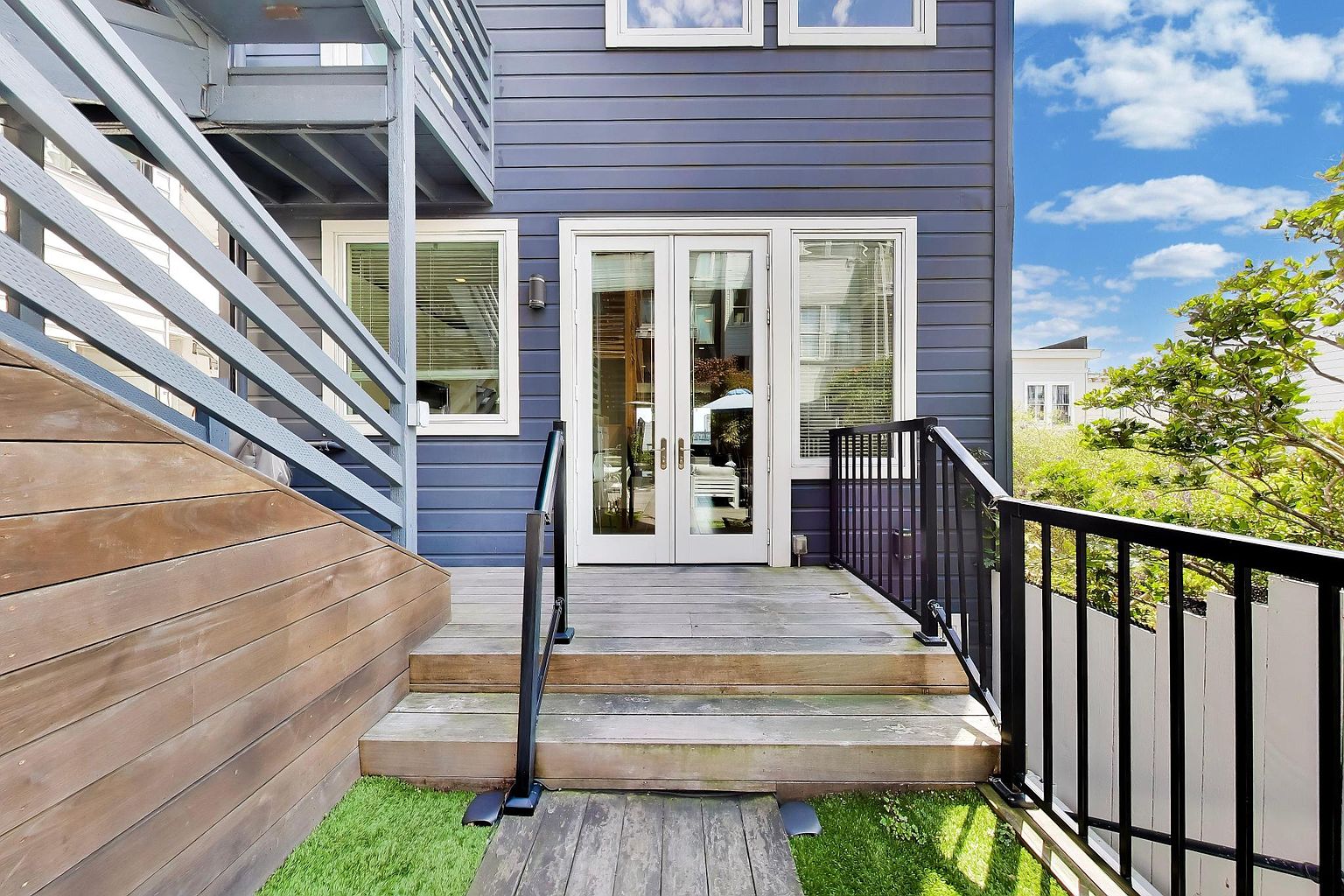 533A Greenwich St photo 4