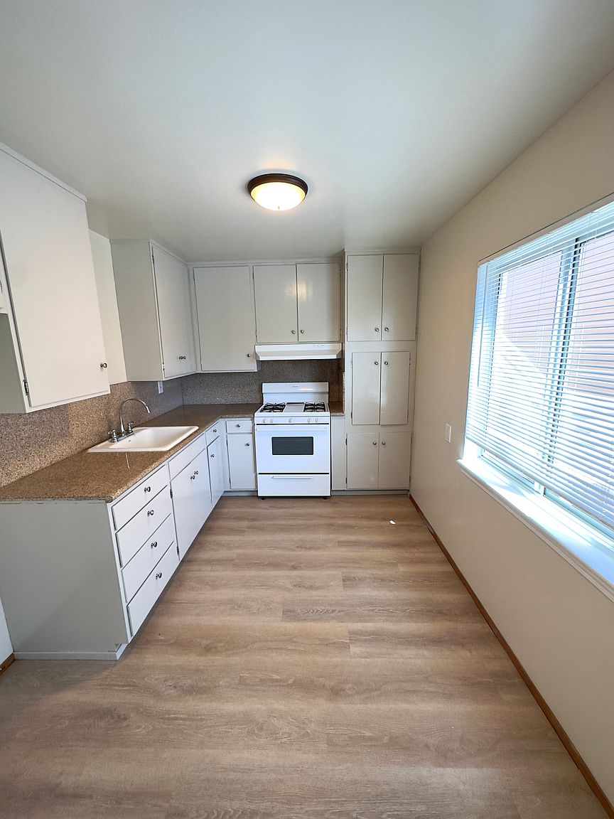 1BR/1BA Apartment on Judah St · San Francisco photo 5