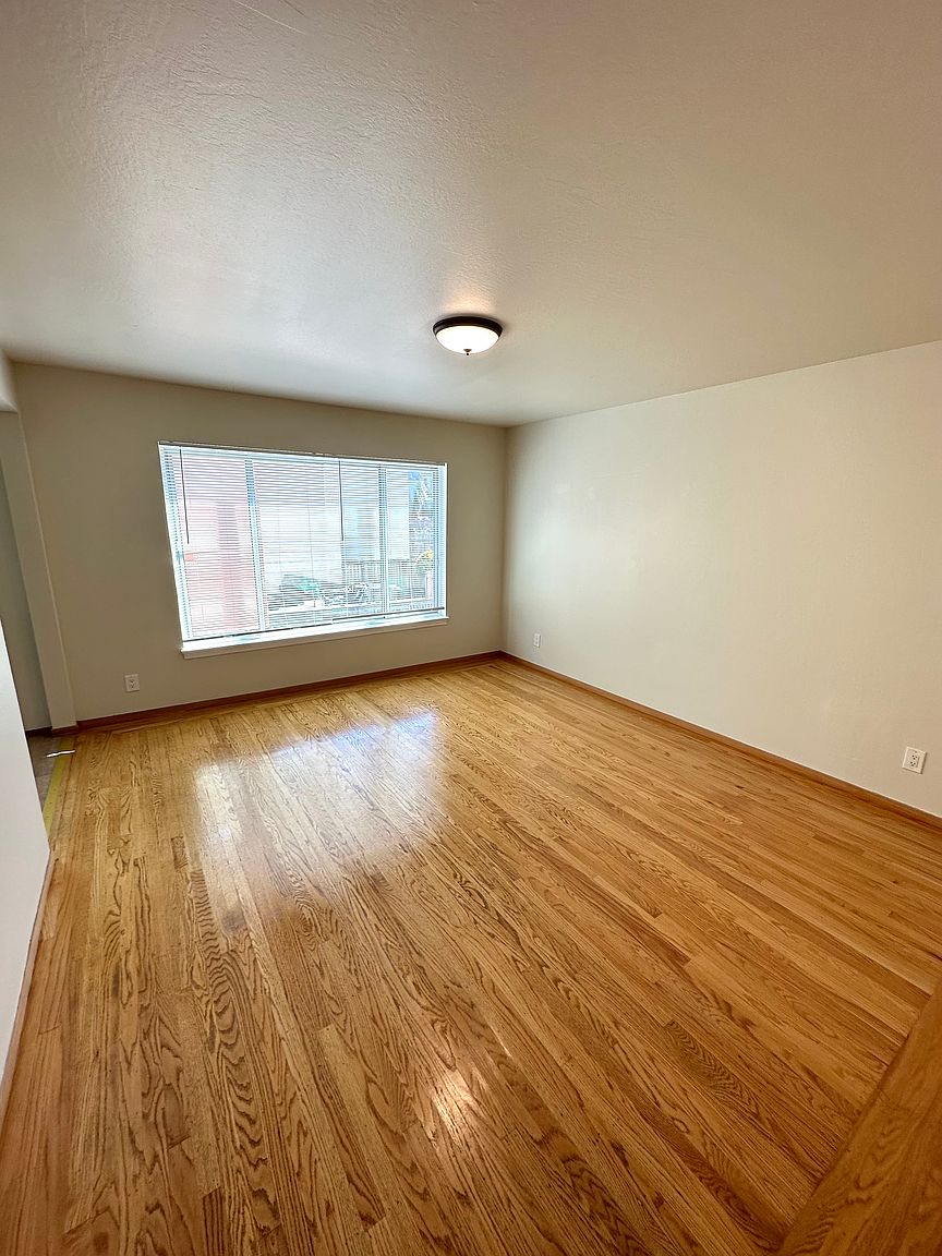 1BR/1BA Apartment on Judah St · San Francisco photo 2