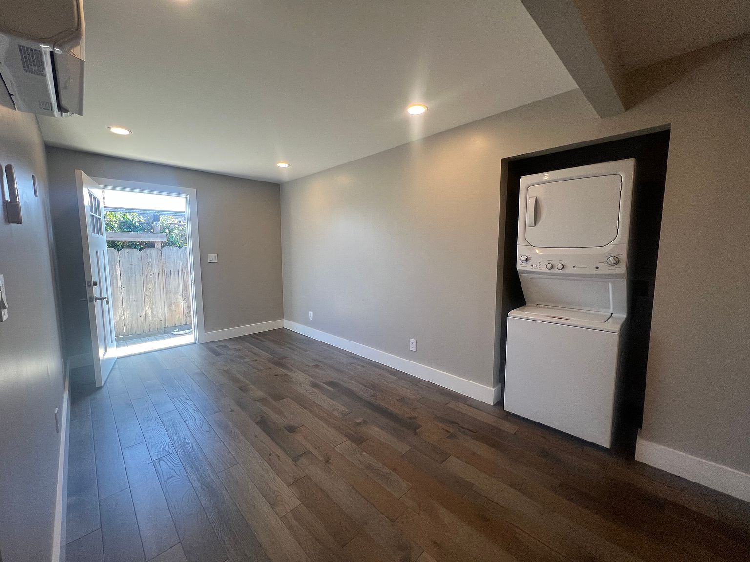 119 Herman Ave photo 5