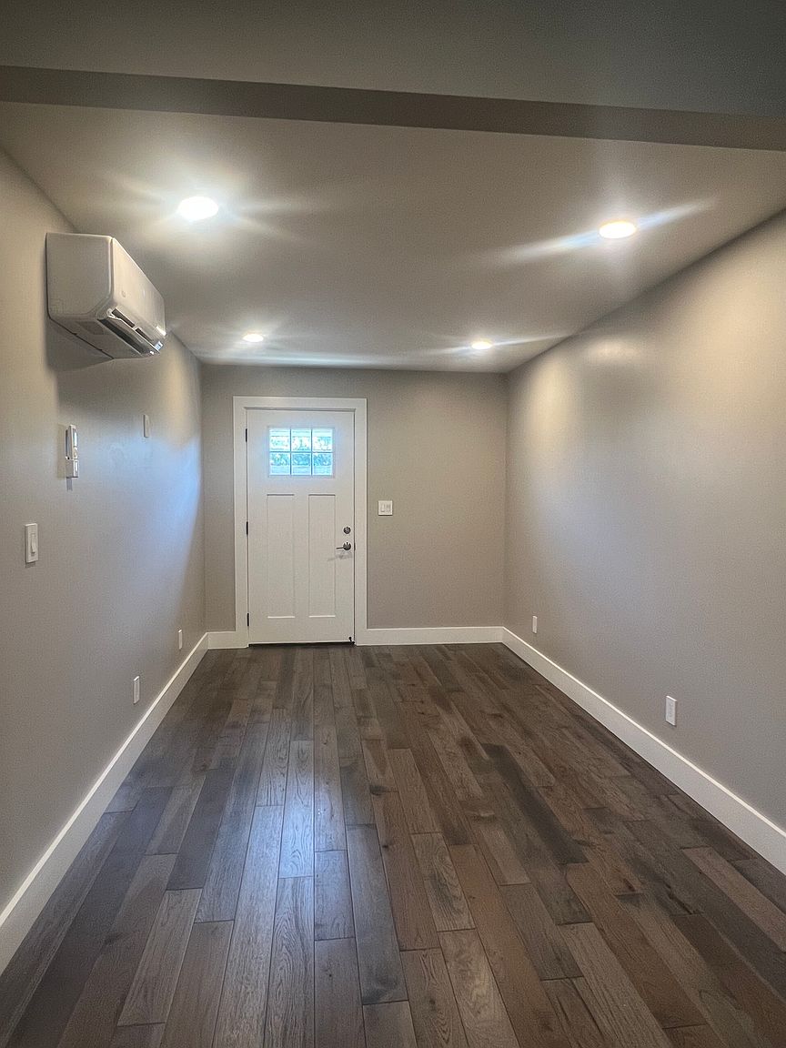 119 Herman Ave photo 2