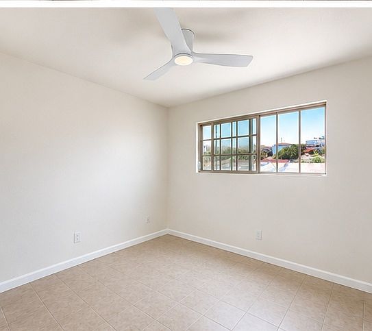 420 Hoitt St photo 3