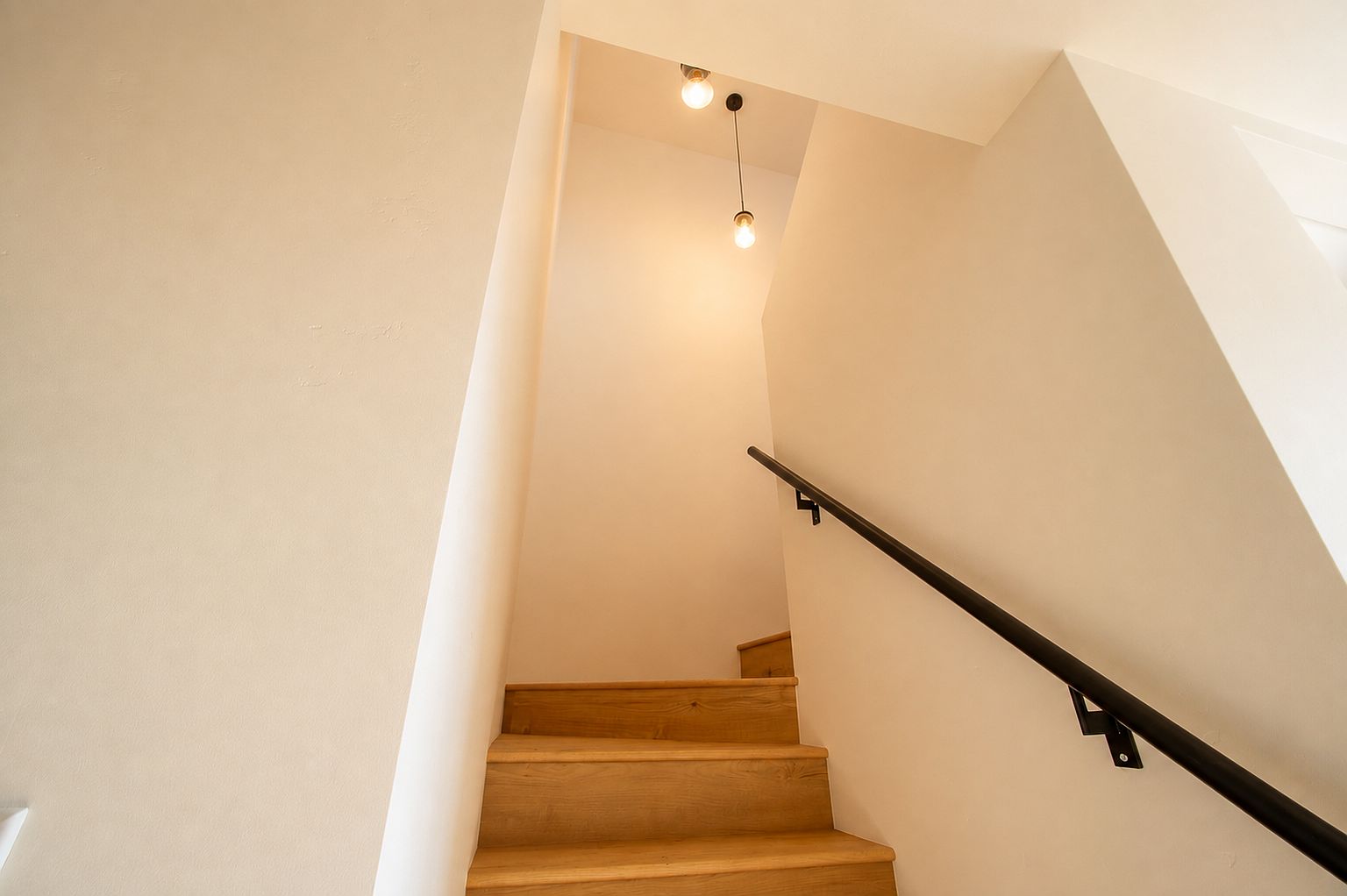 6362 Brooklyn Ave photo 4