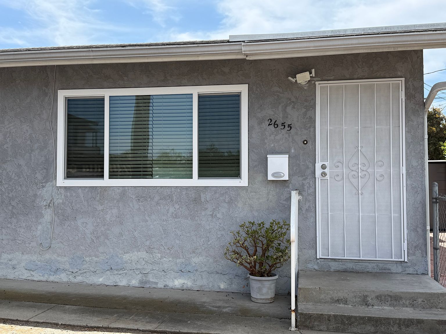 2655 Citronella St photo 2